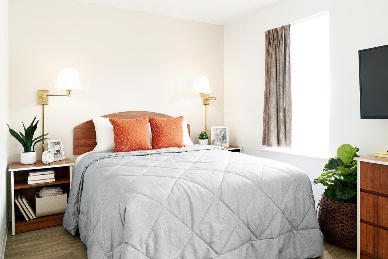 Intown Suites Extended Stay St. Louis Mo - St. Charles Saint Charles Екстериор снимка